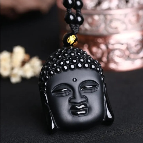 Bodhisattva carved obsidian necklace - Picture 3 of 5